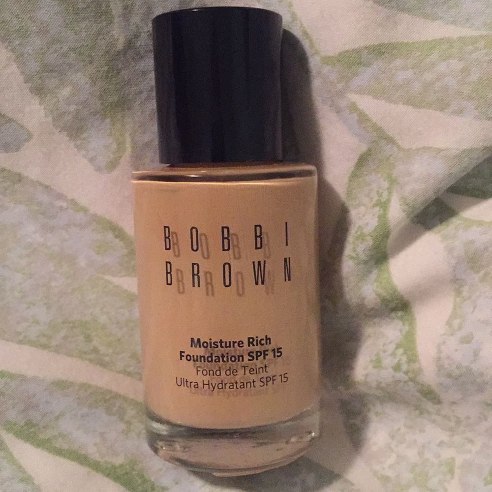 Bobbi Brown Moisture Rich Foundation